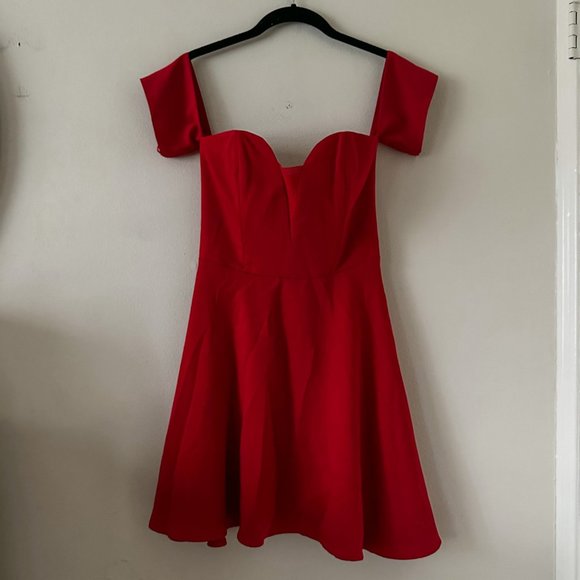 Stylestalker China Doll Off the Shoulder Red Dress Size Small - Picture 2 of 8